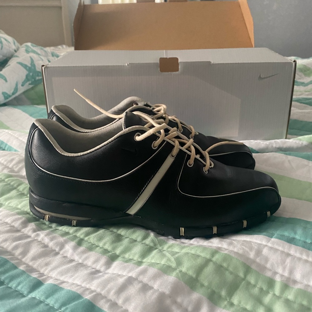 Worn once Nike gold shoes size 7